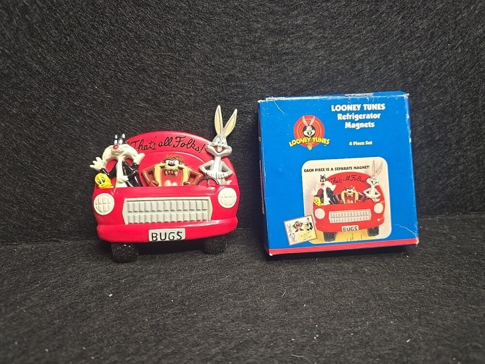 Vintage 1998 Looney Tunes 4 Piece Magnet Set Bugs Tweety Sylvestor Taz w/ Box